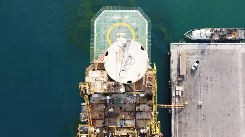 Top-down view of the rig deck
