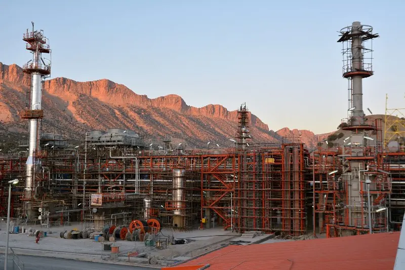 SRU construction beneath the sunset mountains